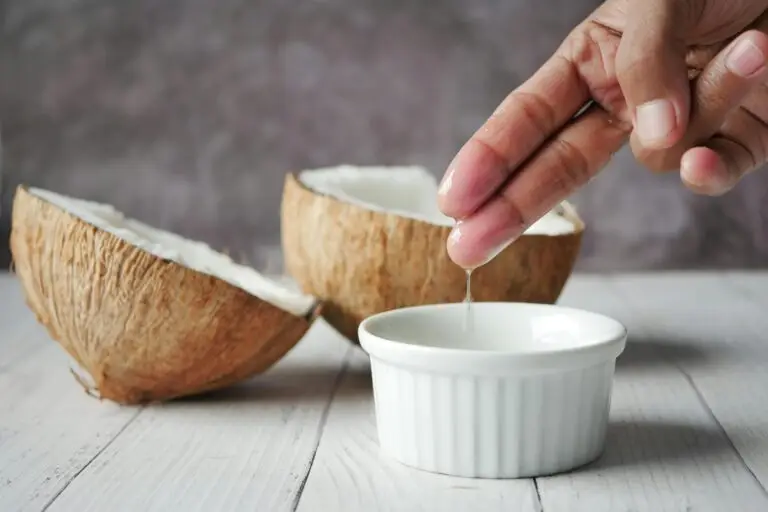 Benefícios do Óleo de Coco: Como Usar para Saúde, Beleza e Bem-Estar
